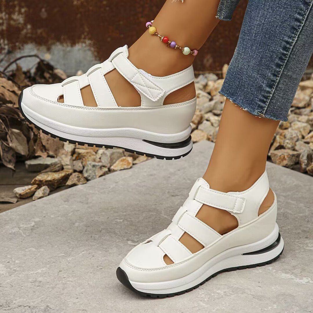 Dame Sporty Sandaler med justerbare remme og dæmpende fodseng Stilla