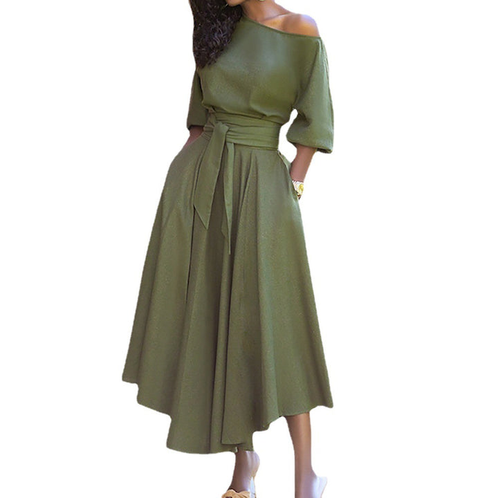 Kvinders elegante maxi kjole med off-shoulder design og bælte Stilla