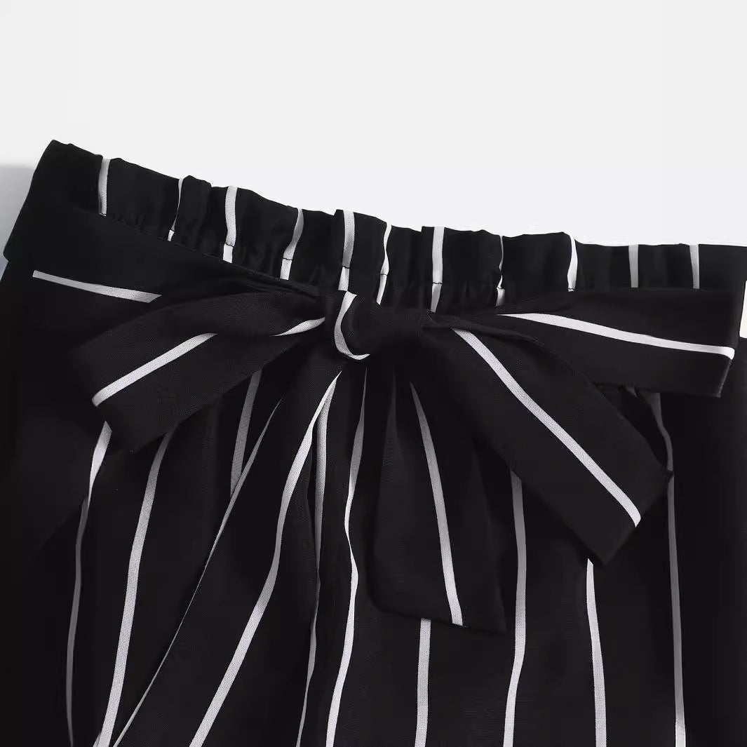 Dame stribede fritidsshorts med elastisk talje og bindebælte Skovae