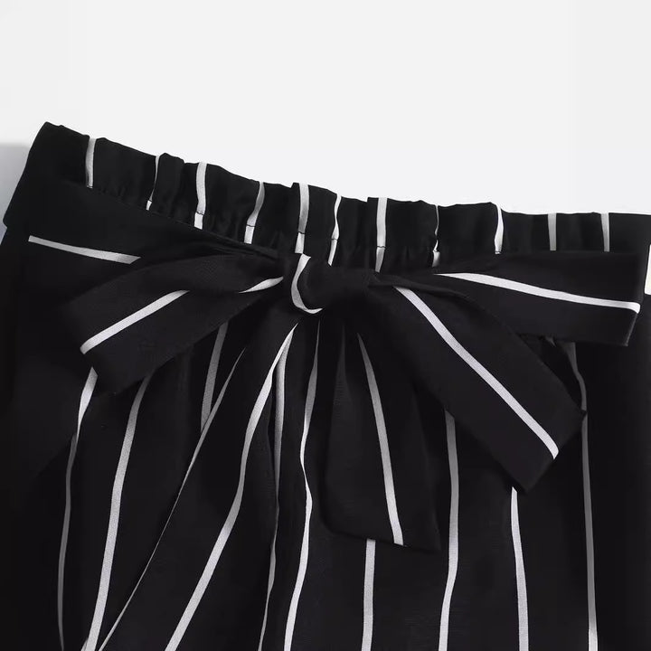 Dame stribede fritidsshorts med elastisk talje og bindebælte Skovae