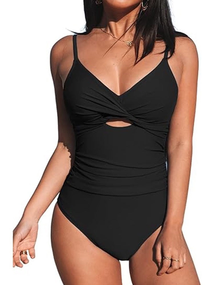 Dame Fashionabel One-Piece Badedragt med trendy Cut-Out og afslappede Flæsedetaljer Stilla