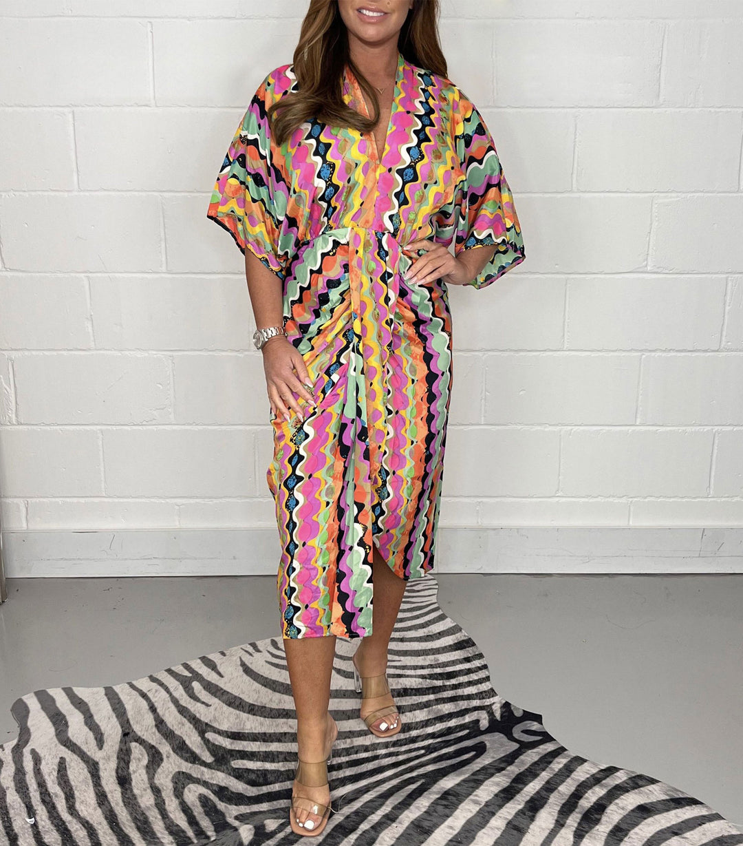 Dame Kaftan-kjole med moderne grafikdesign og elastisk taljebånd Stilla