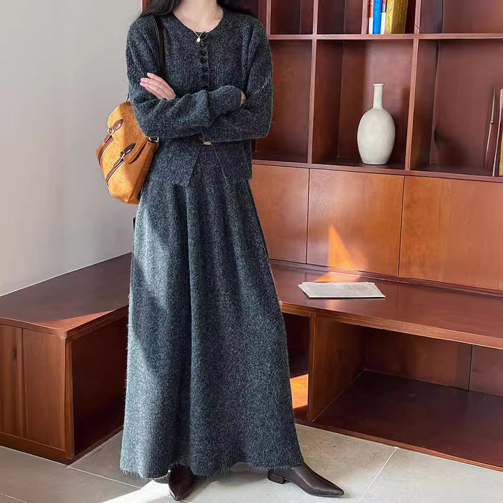 Femme Ribstrik-Cardigan og Maxi-Nederdel Sæt Stilla