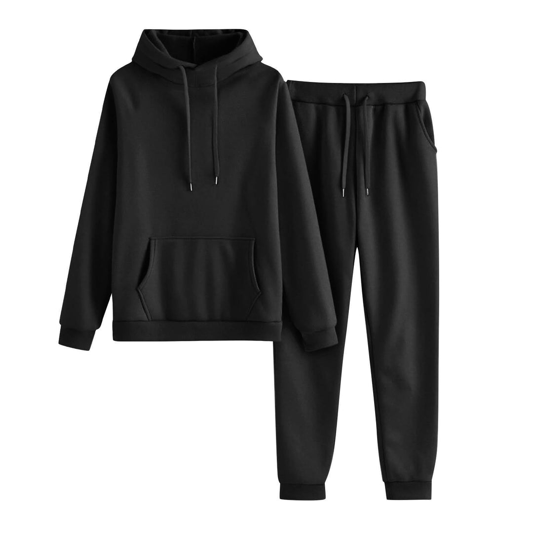 Dame hoodie og jogger sæt i en afslappet pasform med praktiske lommer Skovae