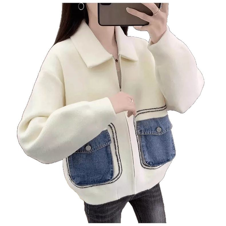 Dame fashionabel yderjakke med iøjnefaldende denimlommer Stilla