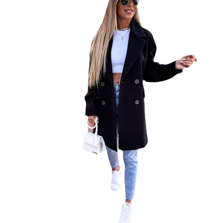Dame elegant dobbeltknapfrakke med oversized snit og stilfulde detaljer Stilla