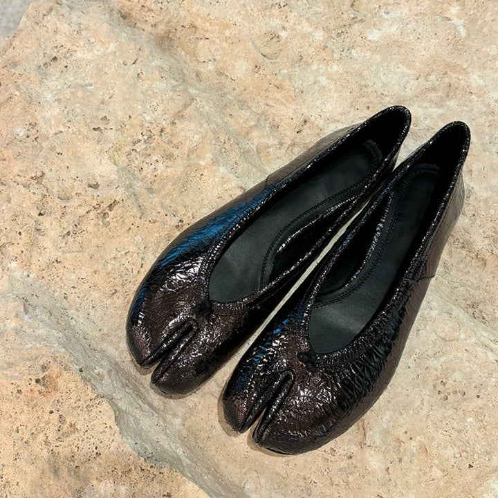Dame elegant spids balletflade med dekorative sømme Stilla
