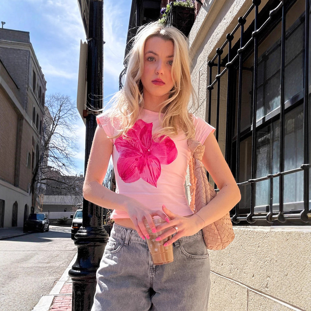 Dame T-shirt med blomsterprint Skovae