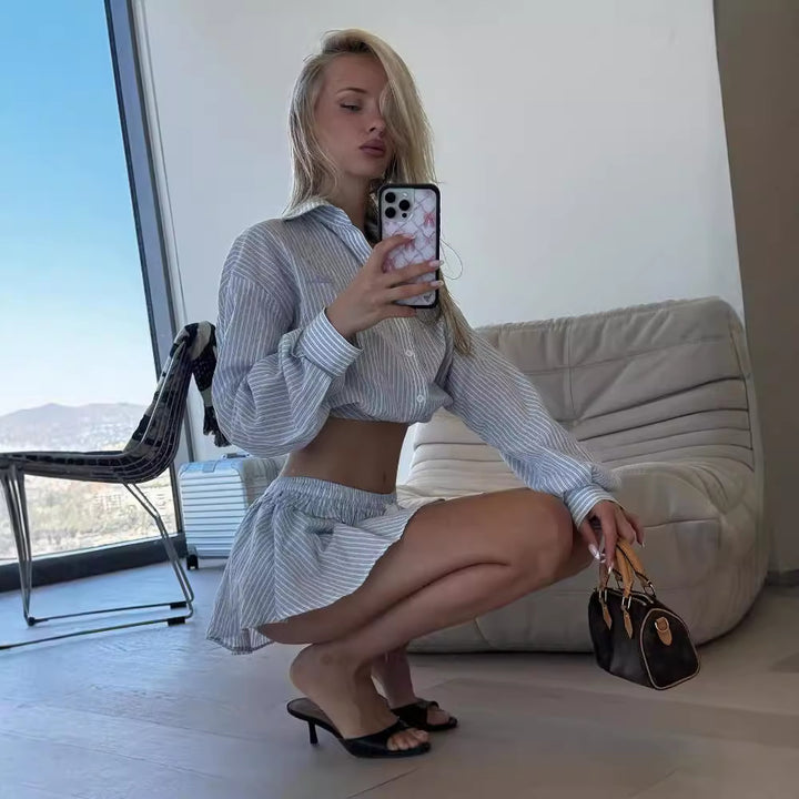 Dame Crop-shirt og Skirt Sæt med Kent-krave og Bindebånd Skovae