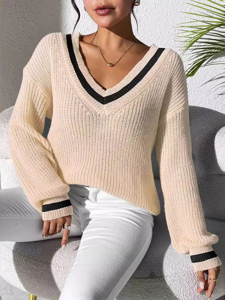 Dame blød V-hals strikpullover med moderne striber Stilla