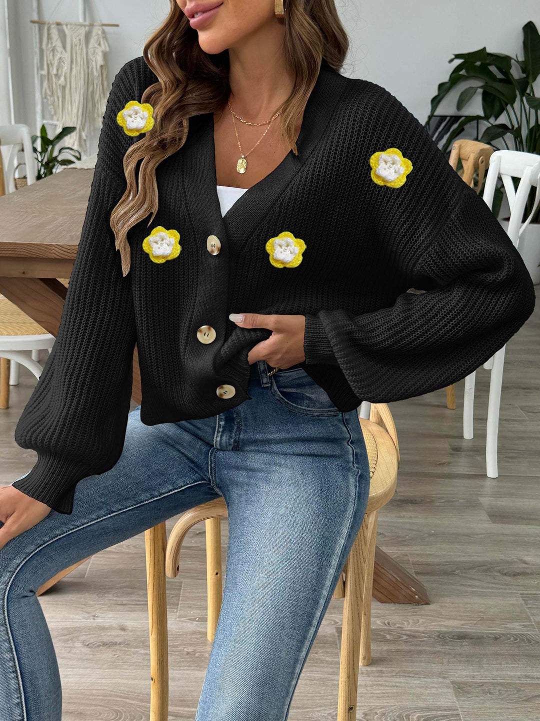 Damer moderigtig strik-Cardigan med innovativt blomstermotiv og ballonærmer Stilla