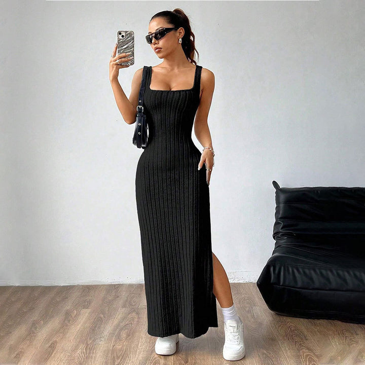 Damerne maxi kjole med elegant rib mønster og sidesk slit Stilla