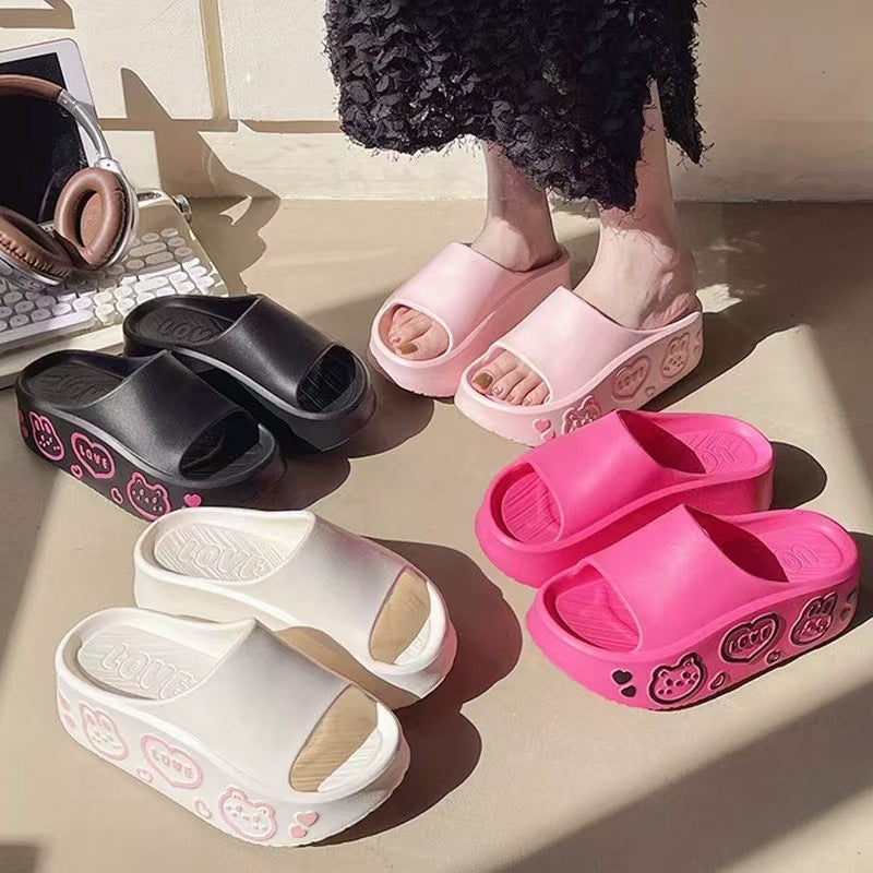 Dame Komfortable og legende platform-sandaler med dyremotiver og skridsikker sål Stilla