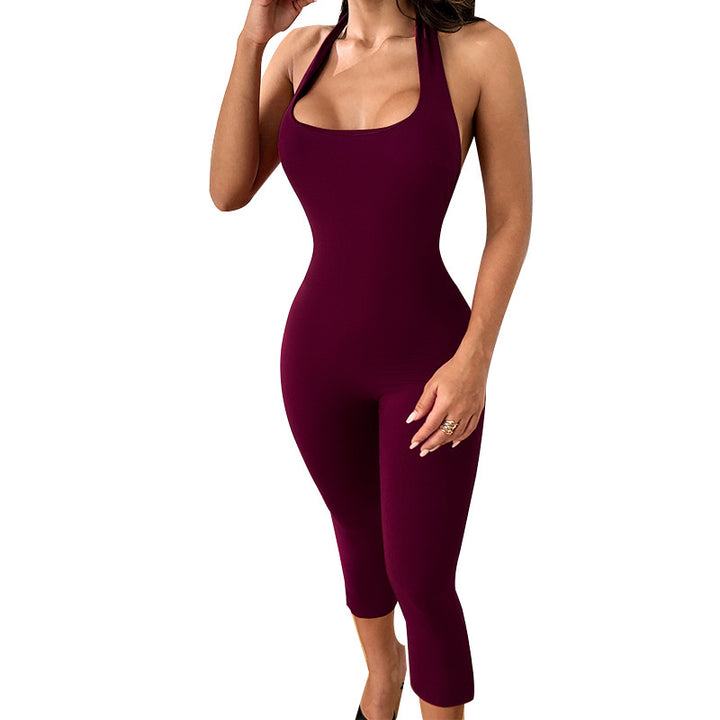Dame figursyet jumpsuit med smalle stropper og raffineret snit