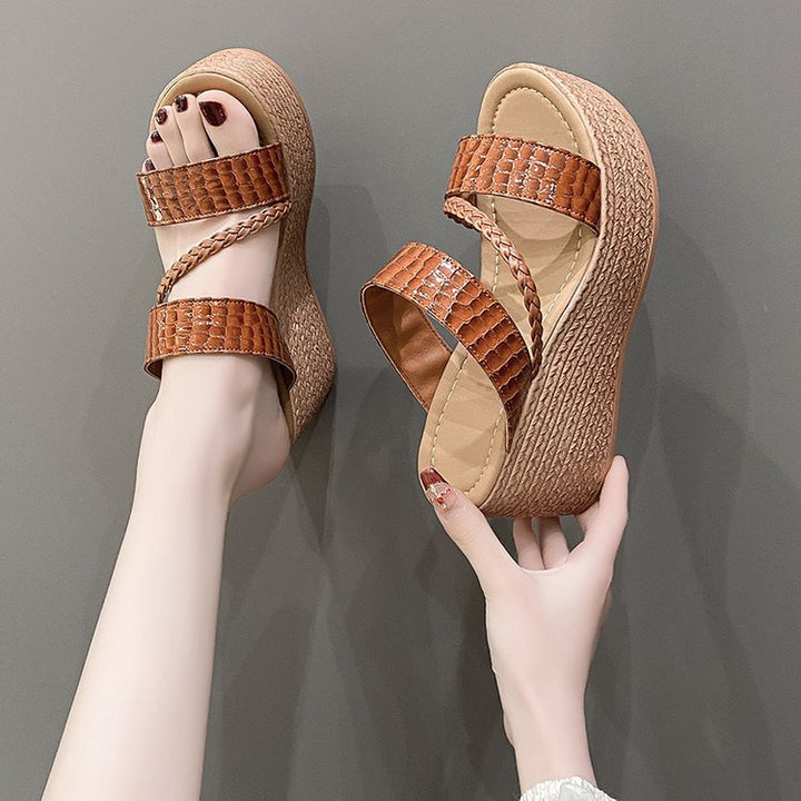 Dame Wedge-sandaler med flettet overdel og komfortabelt fodbånd Stilla