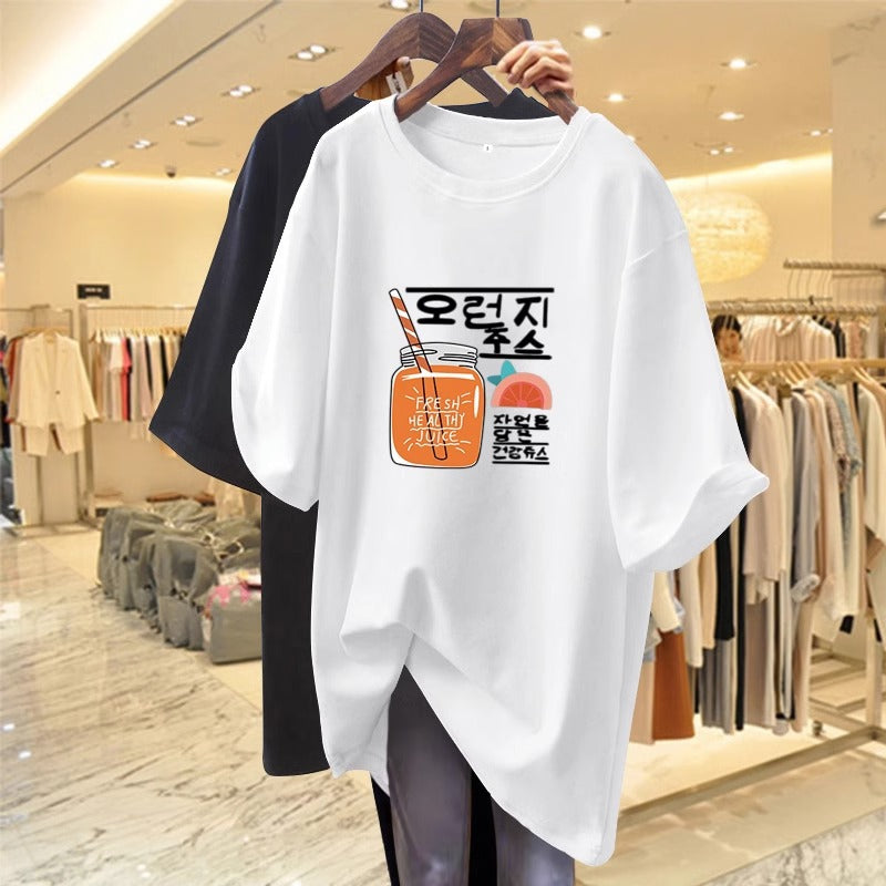 Dame T-shirt med afslappet frugt-design og trendy skrift Stilla