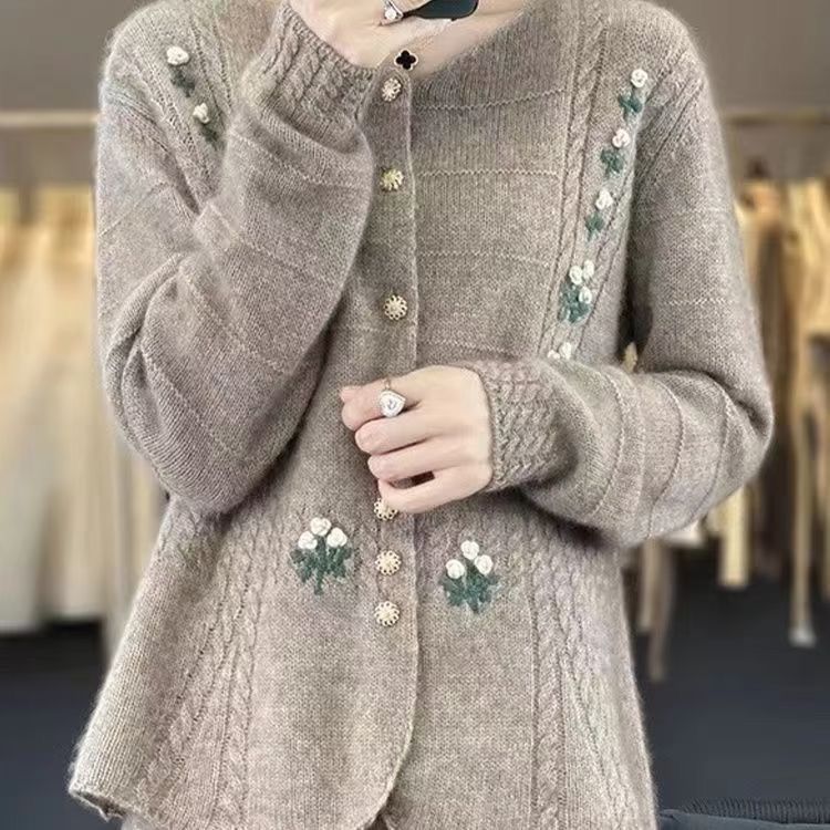 Kvinders cardigan med blomsterbroderi Stilla