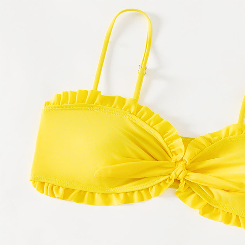 Dame bikini-sæt med blomstret omslagsnederdel og stilfuld top Stilla