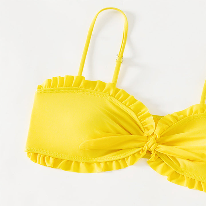 Dame bikini-sæt med blomstret omslagsnederdel og stilfuld top Stilla