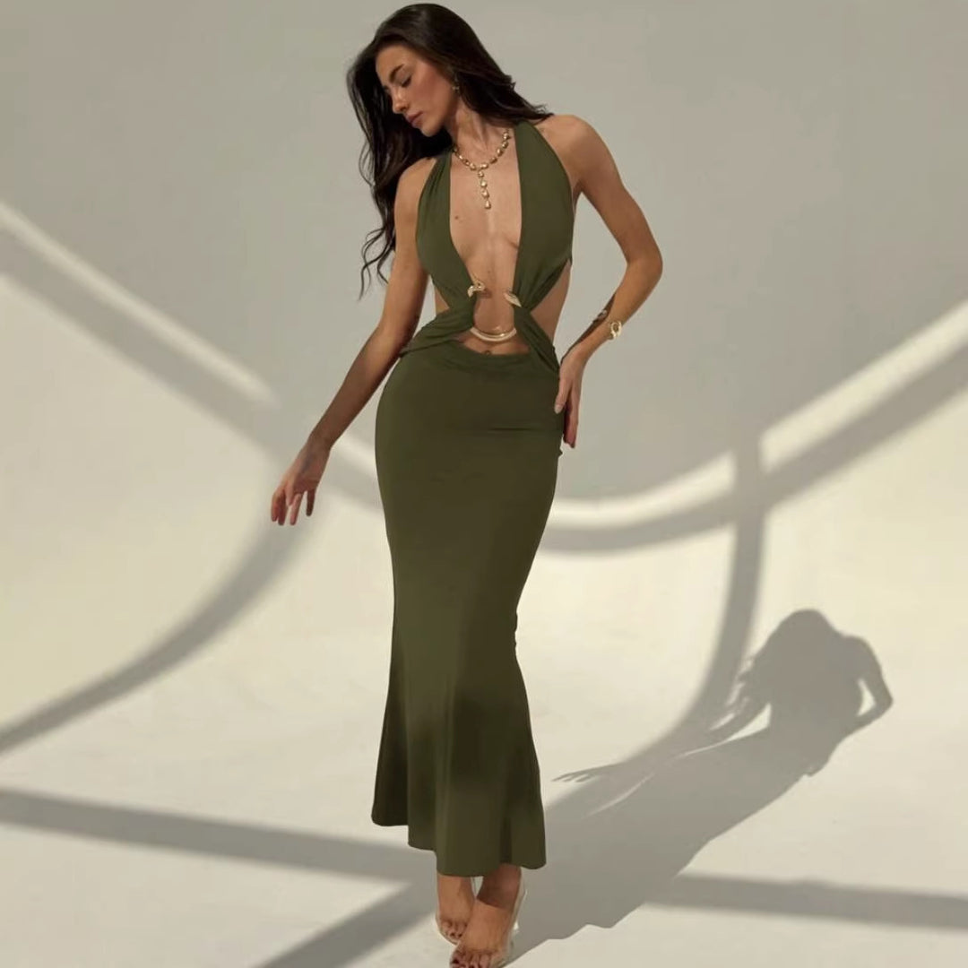 Dame Maxi-kjole med forførende halterneck og elegante cut-out-detaljer Skovae