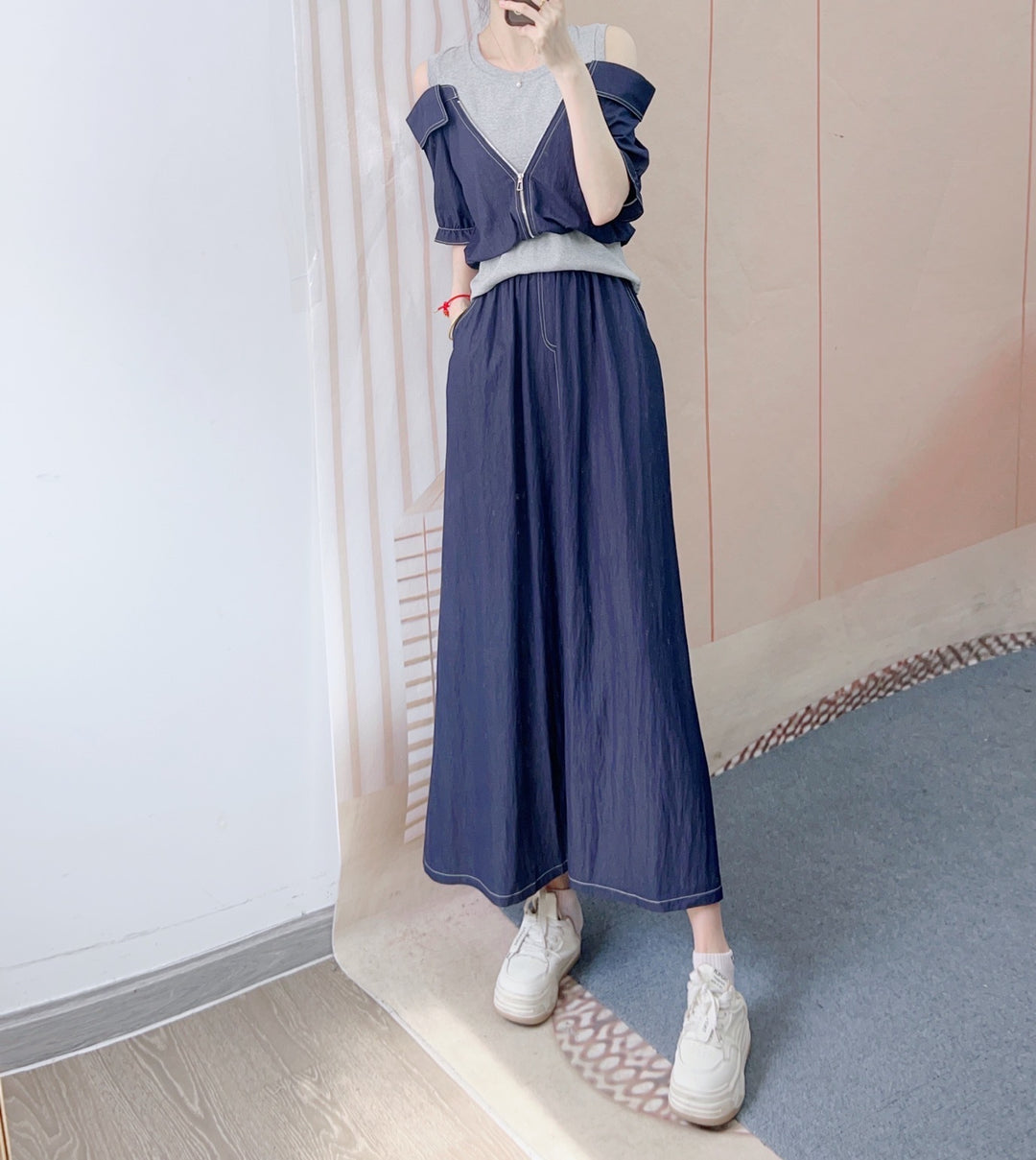 Dame Casual Maxikjole med Lynlås og Off-Shoulder Design Stilla