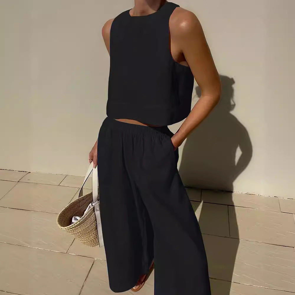 Dame fashionable sommerensemble i let linnedesign Stilla