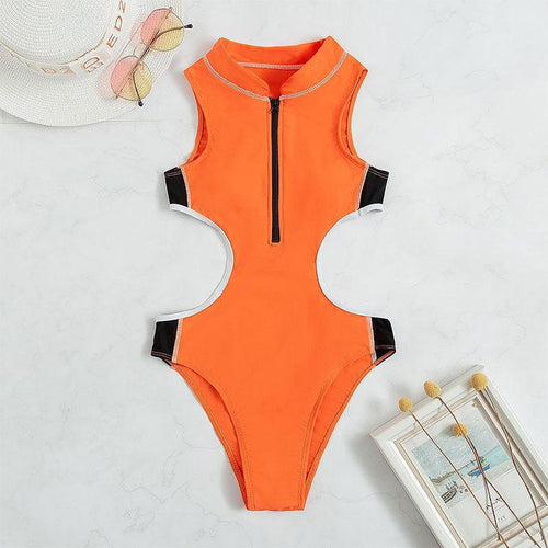 Dame Sporty One-Piece Badedragt med moderne Cut-Outs og kropsnær design Stilla