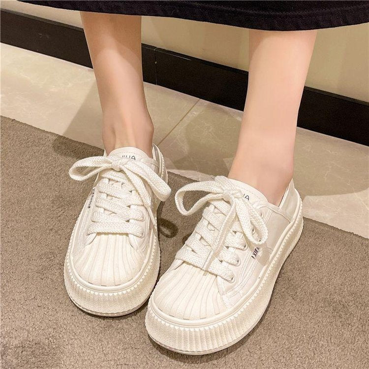 Dame Sneakers i sporty retro-stil med skridsikker sål Stilla