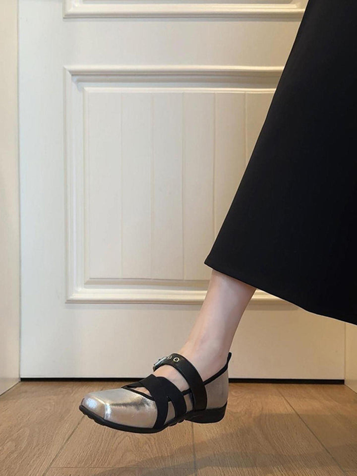 Dame Stylish Criss-Cross Mary Jane Flats Stilla