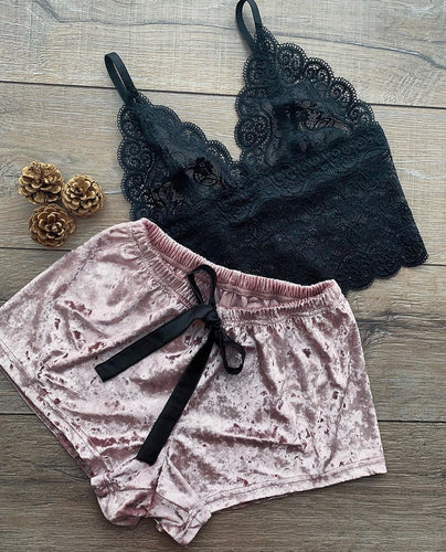 Dame Spitze-Bralette og Velour-Shorts-Sæt Stilla