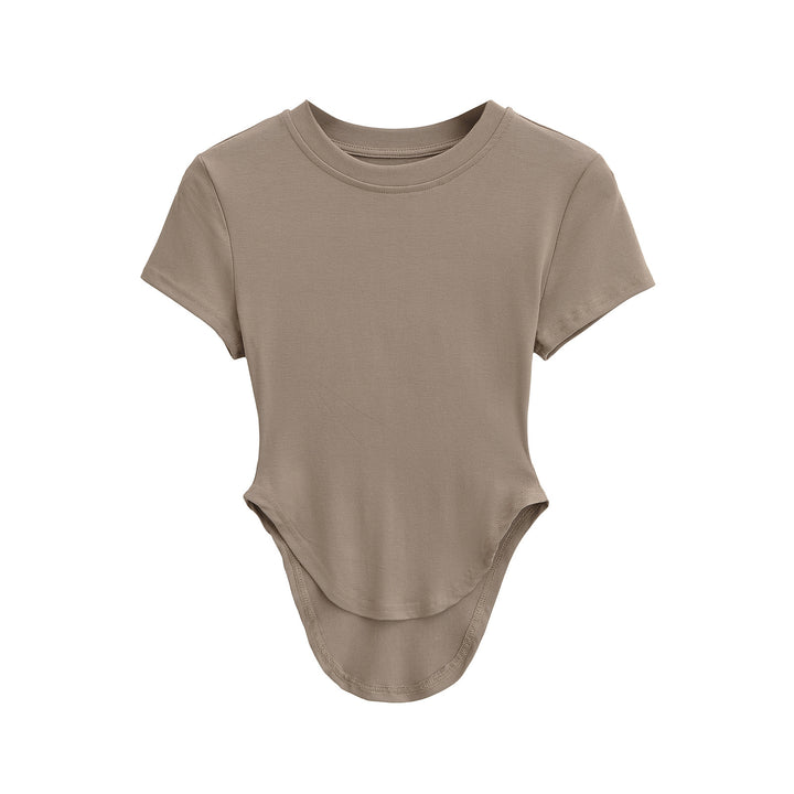 Dame figursyet kortærmet bodysuit med moderne schnitlinjer og raffinerede detaljer Stilla