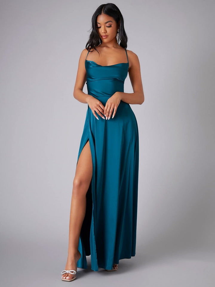 Stilla | Elegant Stropløs Talje-Cutting Lang Gown Kjole