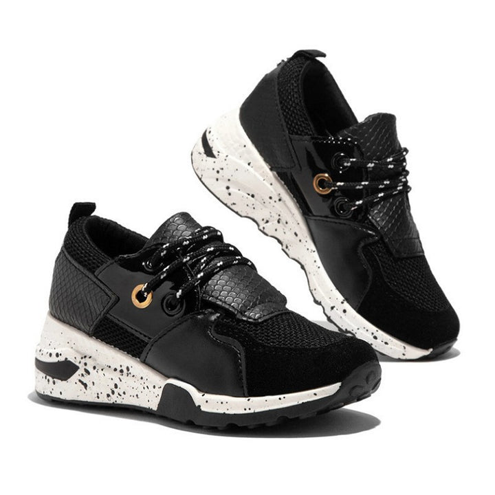 Dame Sporty Sneakers med reflekterende accenter og moderne design Stilla