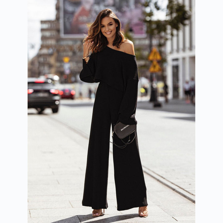Kvinders afslappede to-delt sæt med blødt stof og fashionable oversized ærmer