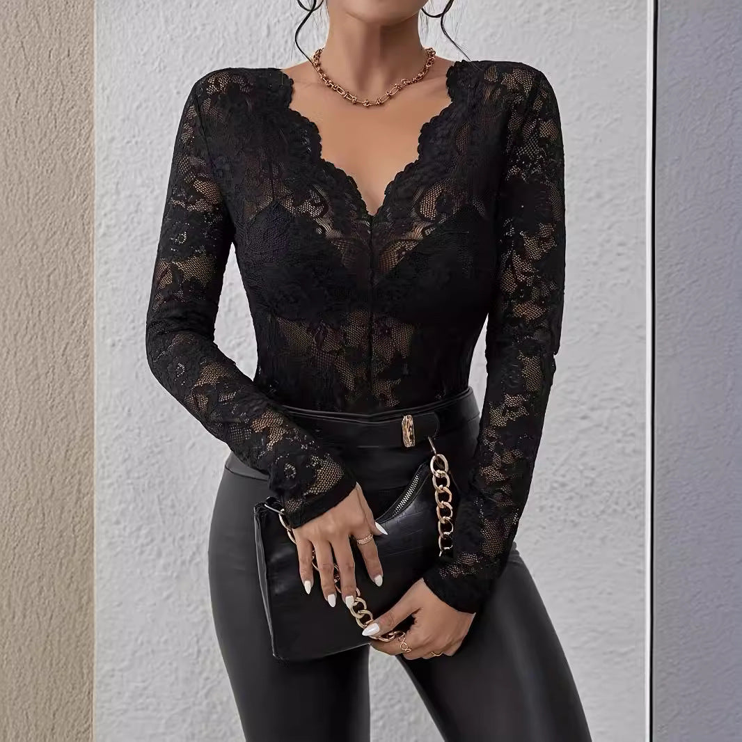 Dame elegant spidsbluse med dyb V-hals og lange ærmer Stilla