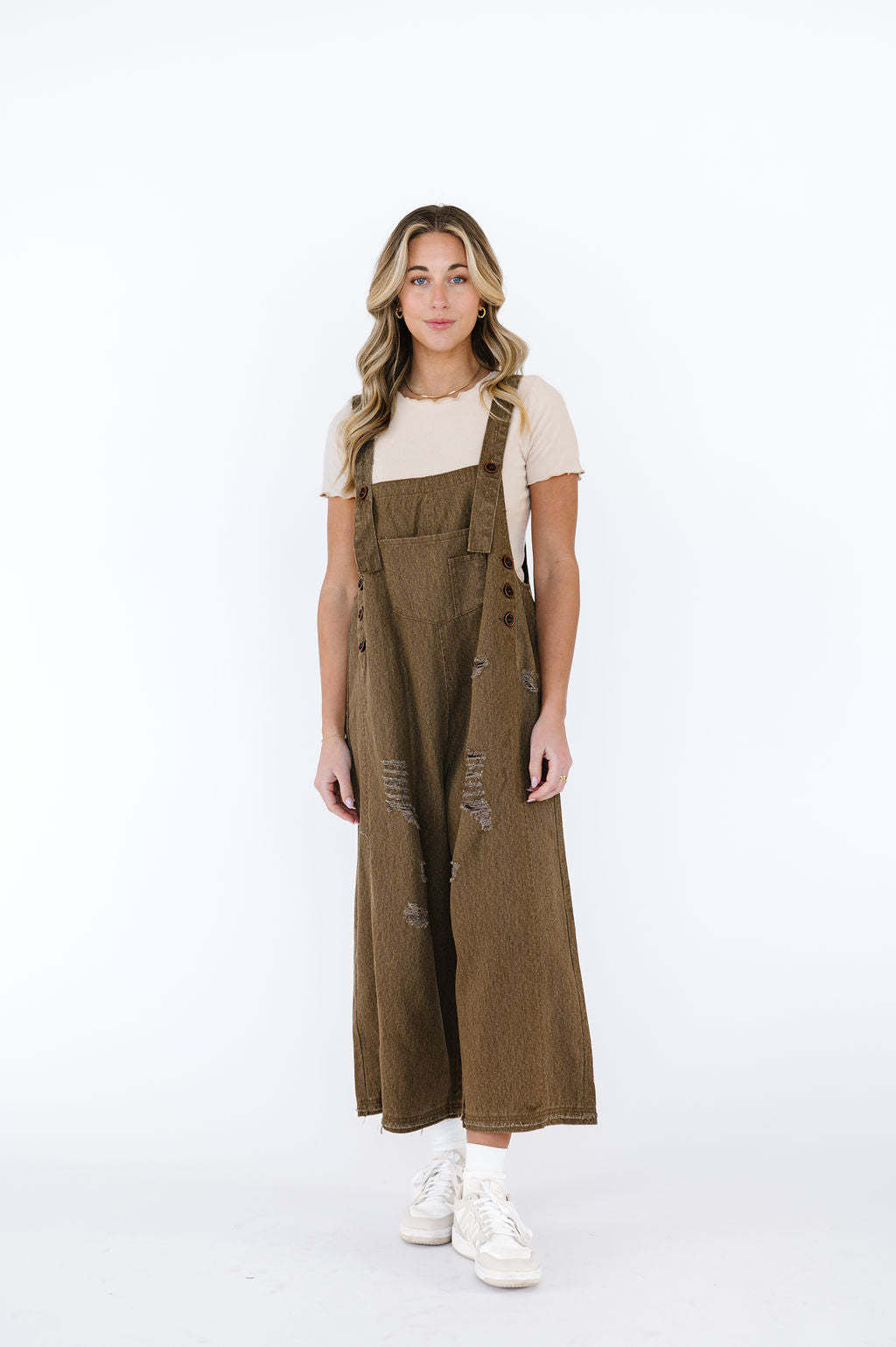 Dame casual denim overalls with trendy destroyed details Skovae