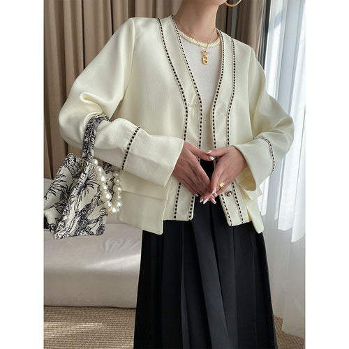 Dame Elegant Cardigan med delikate kontrastdetaljer Stilla