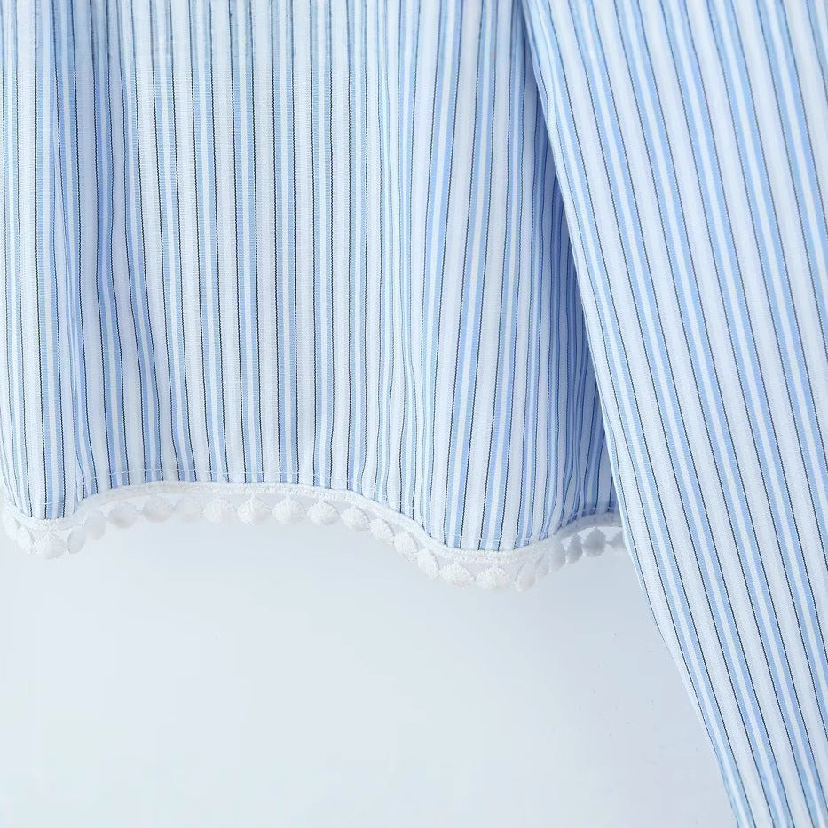 Kvindernes cropped bluse med elegante blonder detaljer Stilla