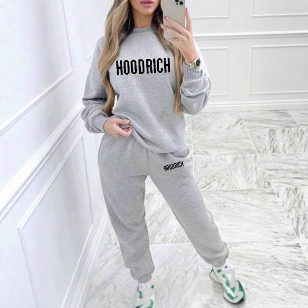 Kvinders casual sæt af sweater og joggers med sporty tryk Skovae