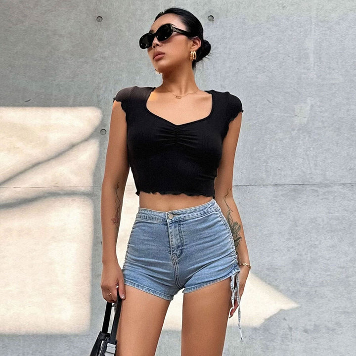Dame cropped top med elastisk samling og trendy V-hals Stilla