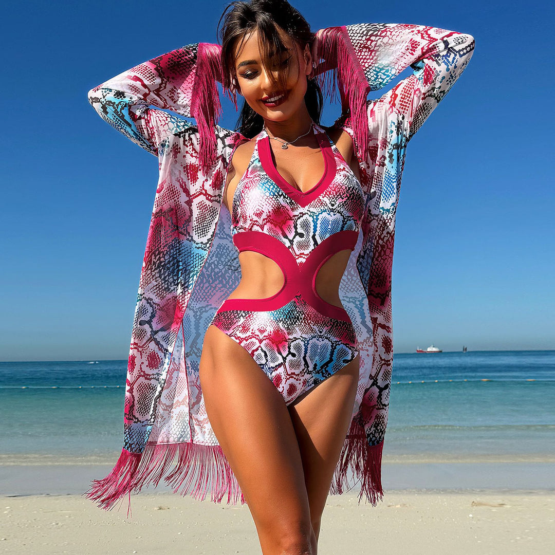 Dame badedragt med elegant cut-out og frynsede cover-up Stilla