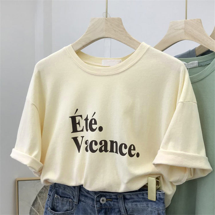 Femme Casual Graphic T-Shirt med legende print Stilla