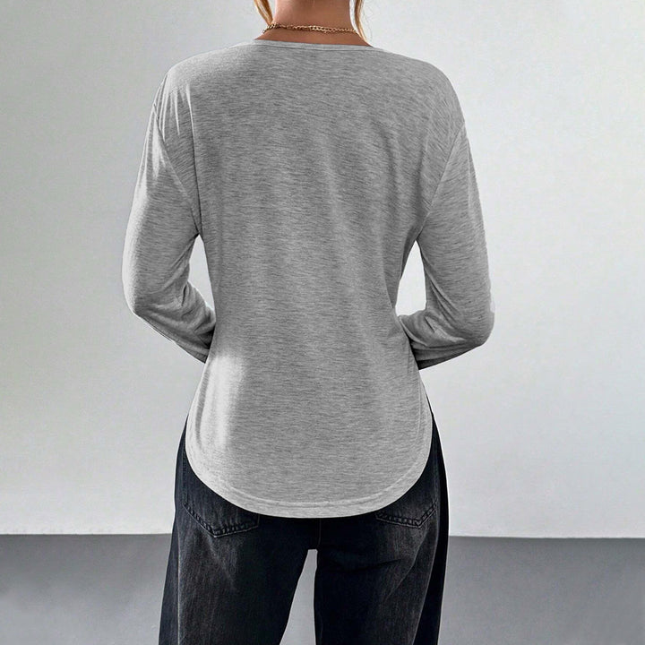 Kvinders langærmet T-shirt med subtil V-hals og afslappet pasform Stilla