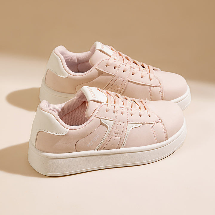 Dame Platform Sneakers med sportslig silhuet og åndbart overmateriale Stilla