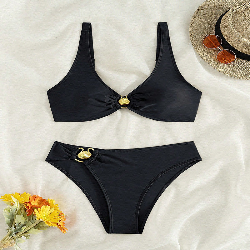 Dame Bikini-sæt med elegant knude-design og unikke smykkedetaljer Stilla