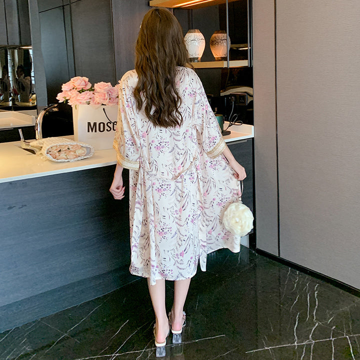 Dame elegant natkjole med blomster kimono lavet af højkvalitetsmateriale Stilla