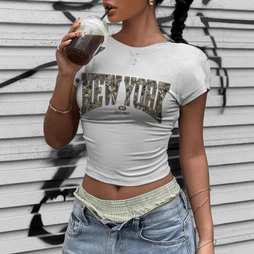 Dame Crop-T-Shirt med iøjnefaldende New York grafiktryk Skovae