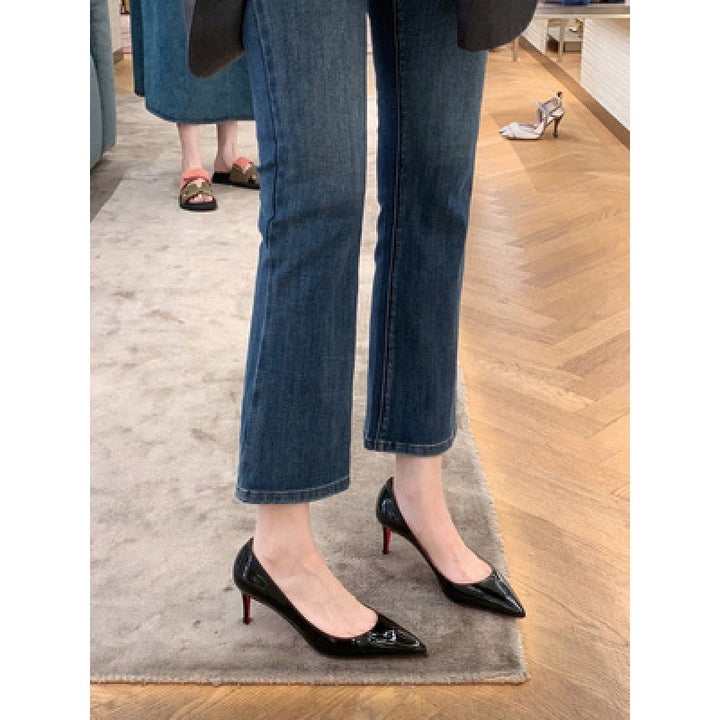 Dame elegante pumps med høje hæle og skinnende lakoverflade Stilla