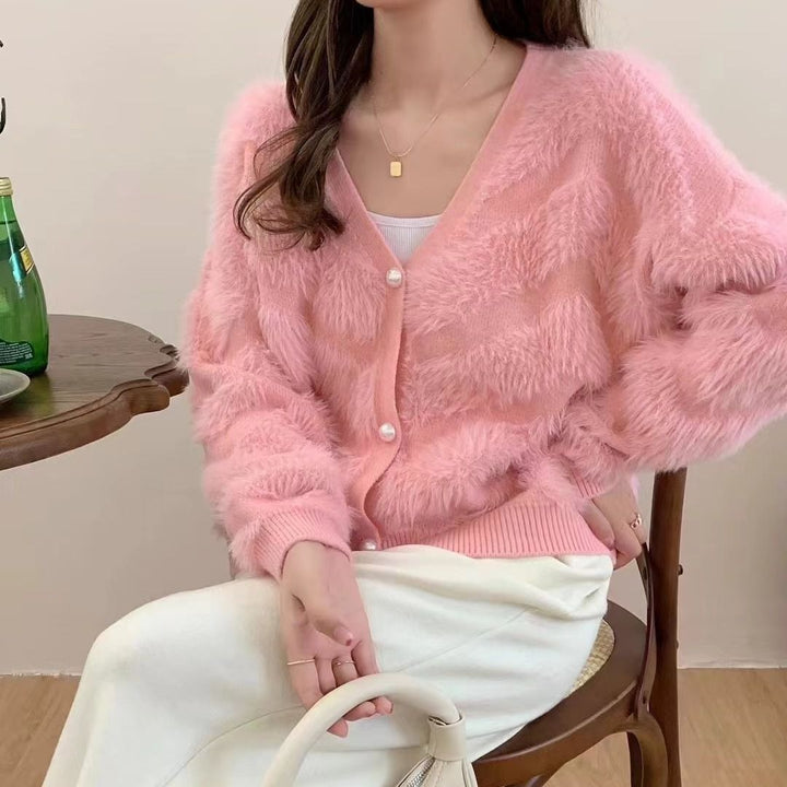 Kvinder Fluffy og Elegant Cardigan med Perleknapper Stilla