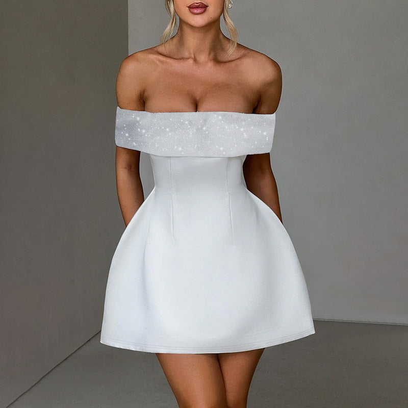 Dame Off-Shoulder Minikjole med glitrende bustier-overdel Skovae